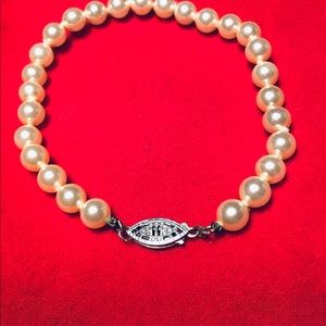 Cultured 6.5mm Pearl Bracelet